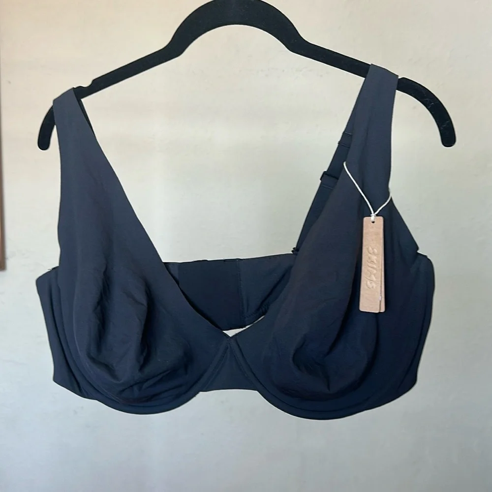 SKIMS FITS EVERYBODY UNLINED DEMI BRA STYLEBR-UWR-2293 COLOR:ONYX SIZE 46 DD NWT - Picture 1 of 3